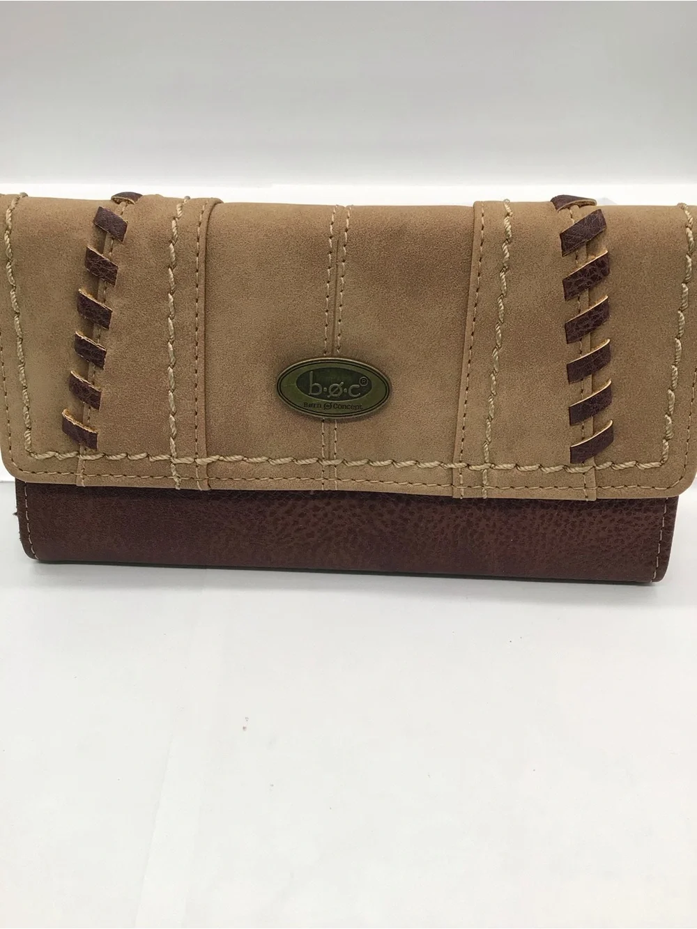 🌼3/$13🌼BUNDLE. DEAL! B.O.C Brown wallet - Picture 1 of 5